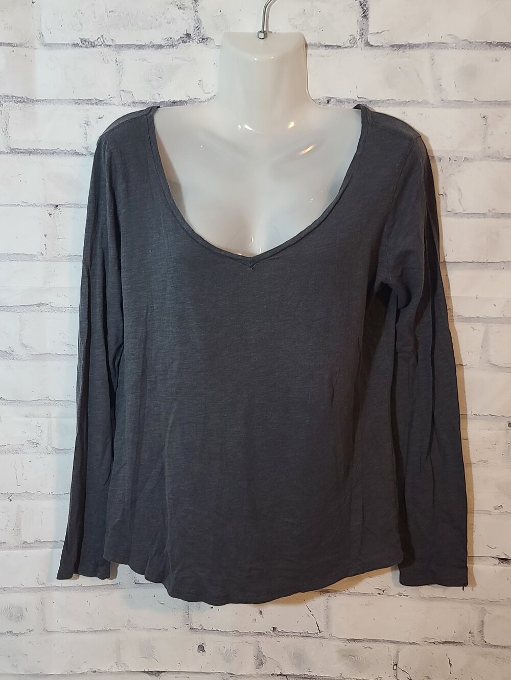 Loft Gray Solid V-Neck Long Sleeve Knit Cotton Modal T-Shirt M